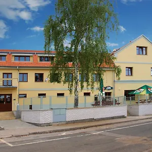 A Restaurace Simanda 3* Prague